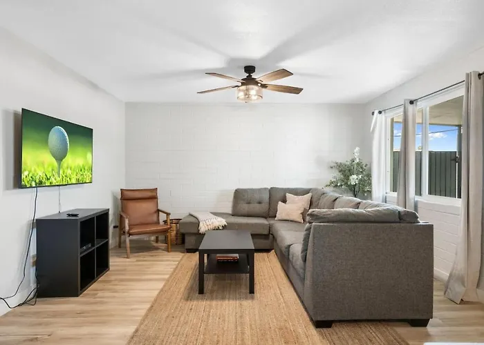Apartment Chic Apts 1-4fashionsquareoldtown *