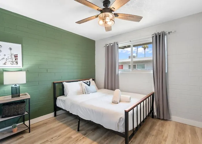 Chic Apts 1-4fashionsquareoldtown Apartment Scottsdale