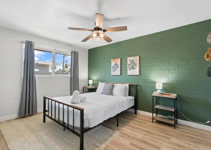 Apartment Chic Apts 1-4fashionsquareoldtown *