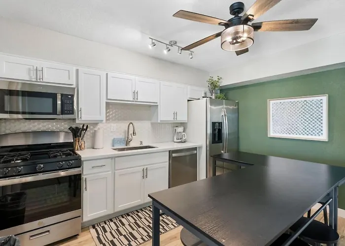 Chic Apts 1-4fashionsquareoldtown Apartment Scottsdale