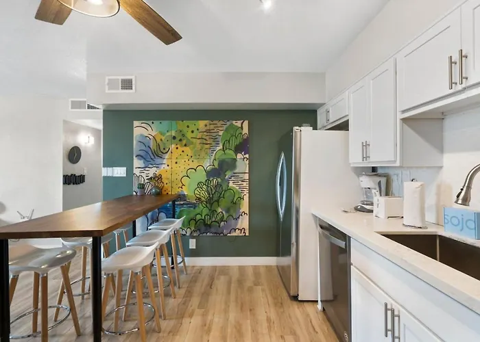 Apartment Chic Apts 1-4fashionsquareoldtown Scottsdale